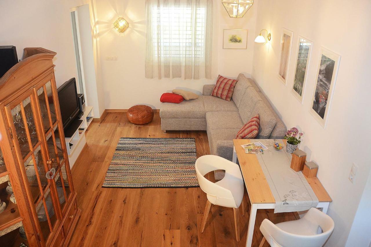 Apartment Zimat Chienes Exteriör bild